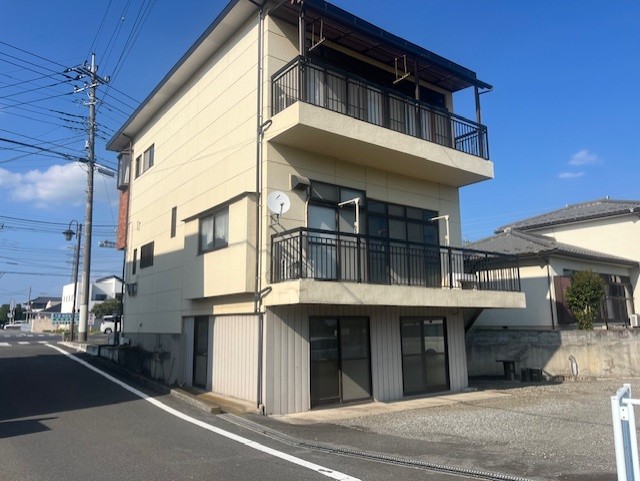 新保町店舗併用住宅