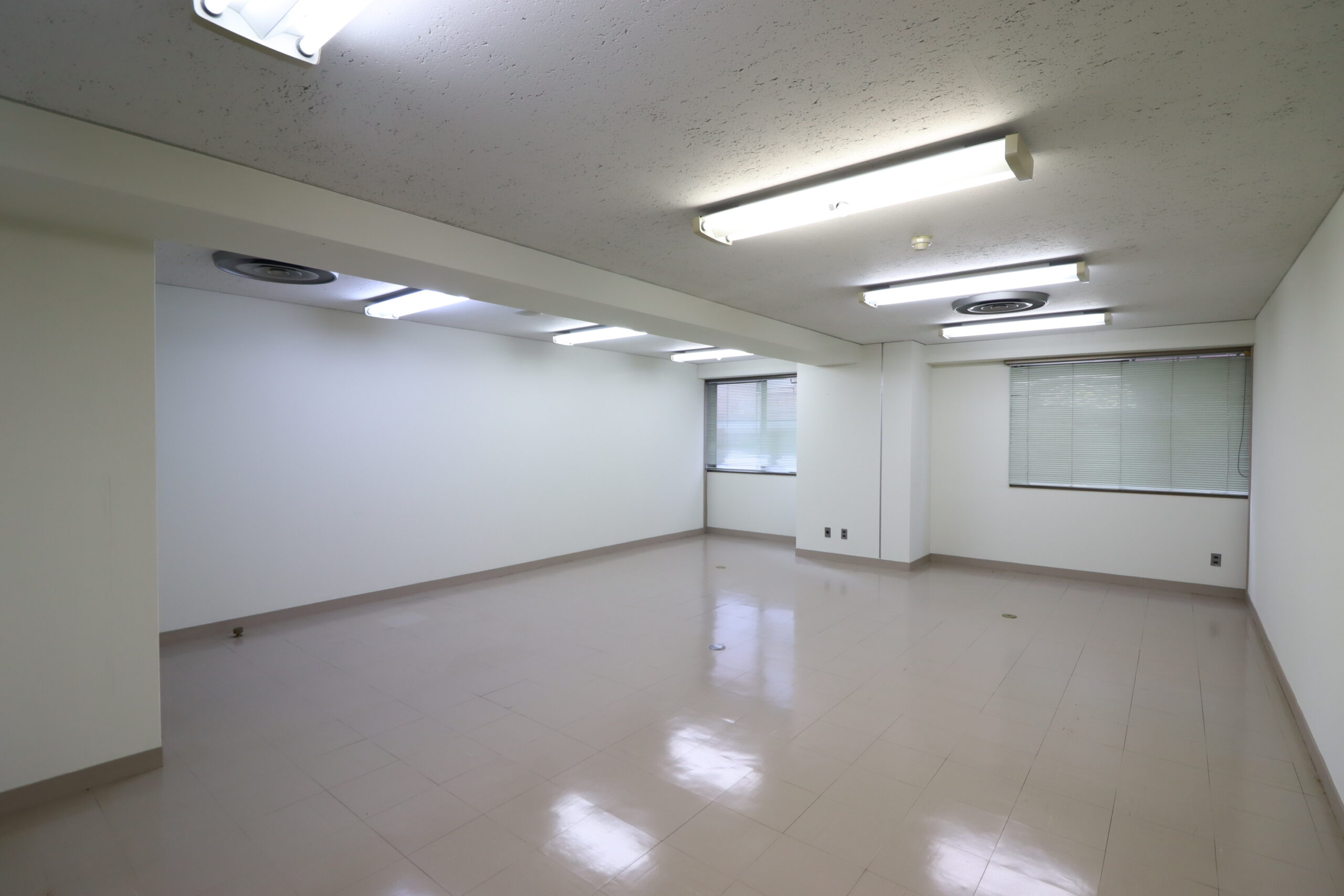 高崎市九蔵町貸事務所302