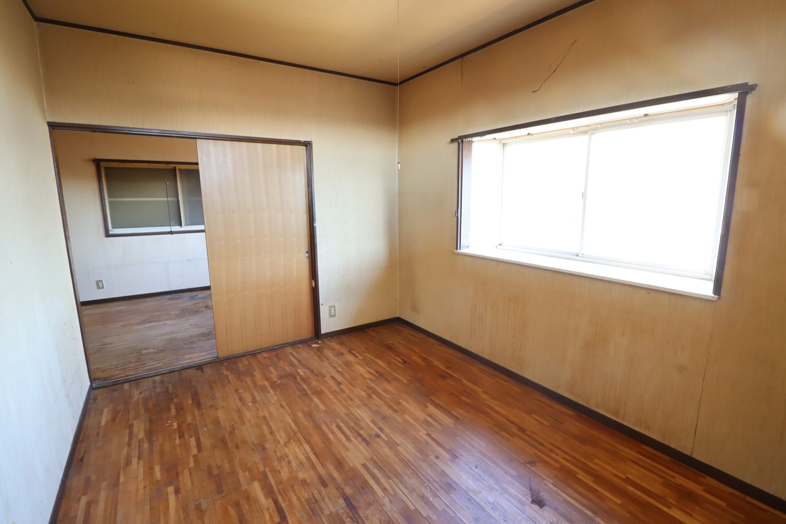 伊勢崎市末広町　中古住宅